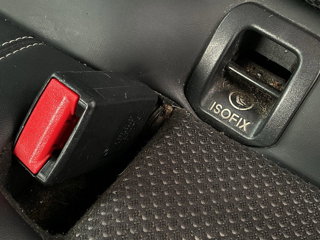 Used 2018 INFINITI QX30 image 16