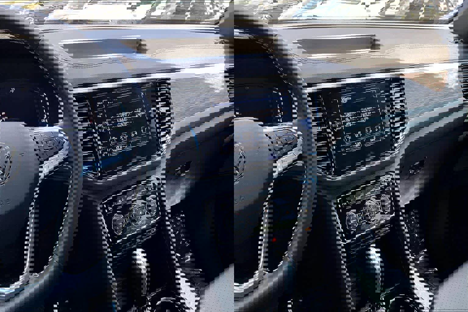 Certified 2023 Volkswagen Atlas Cross Sport SE w/ Black Wheel Package image 7