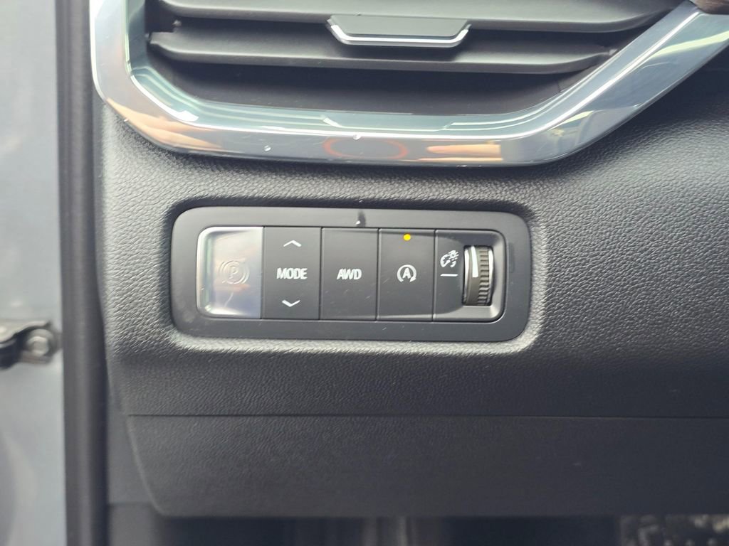 Used 2024 GMC Acadia Denali AWD/4WD image 21