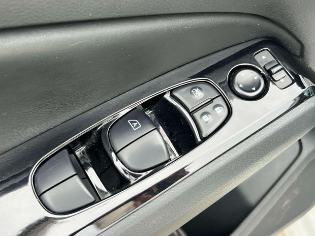 Used 2024 Nissan Altima 2.5 SR FWD image 17