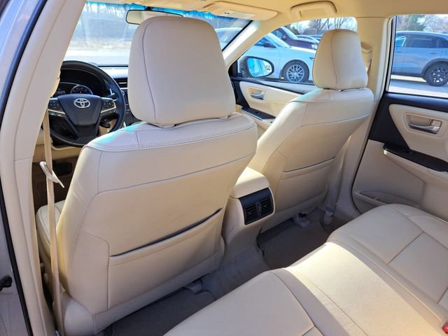 Used 2015 Toyota Camry XLE image 19