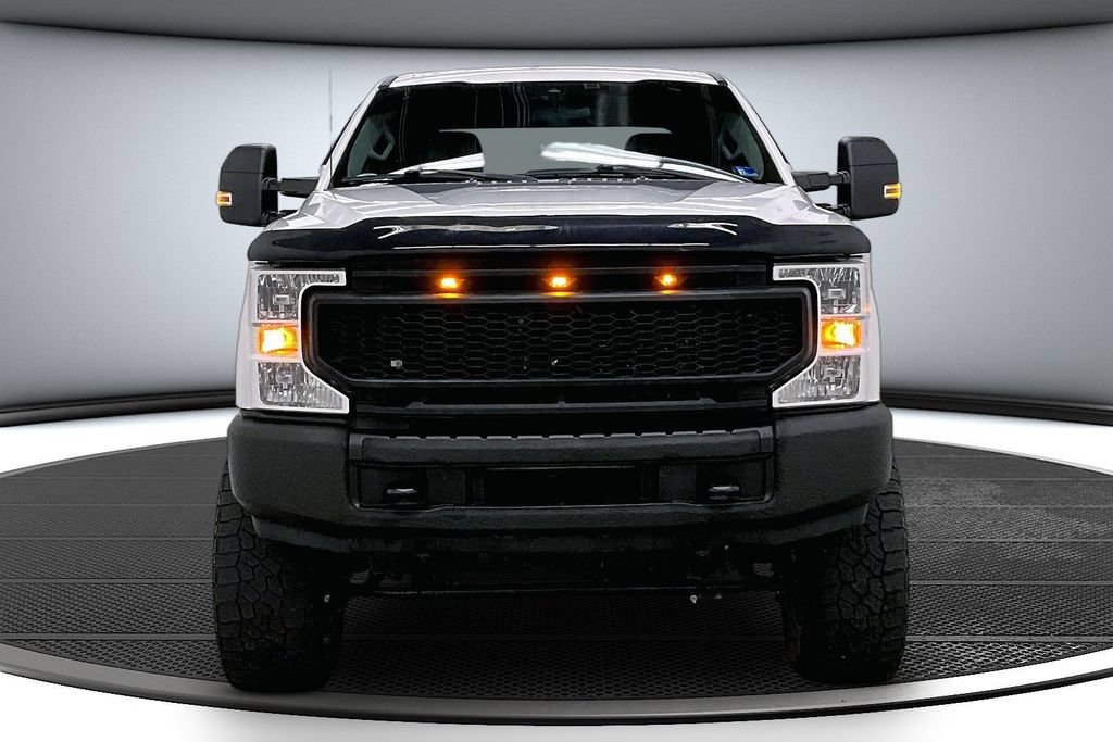 Used 2020 Ford F250 XLT AWD/4WD image 2