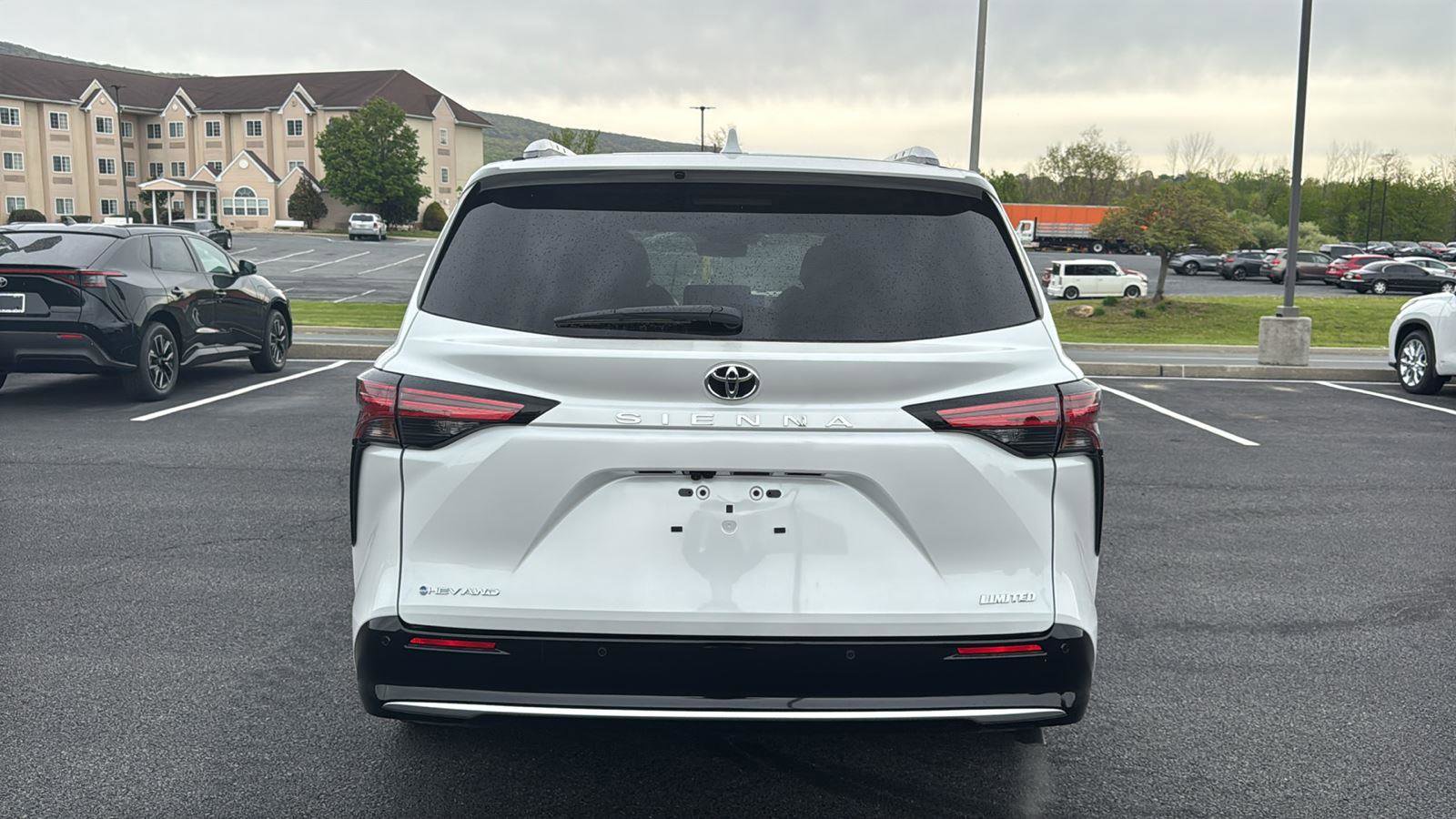 New 2026 Toyota Sienna Limited AWD/4WD image 6