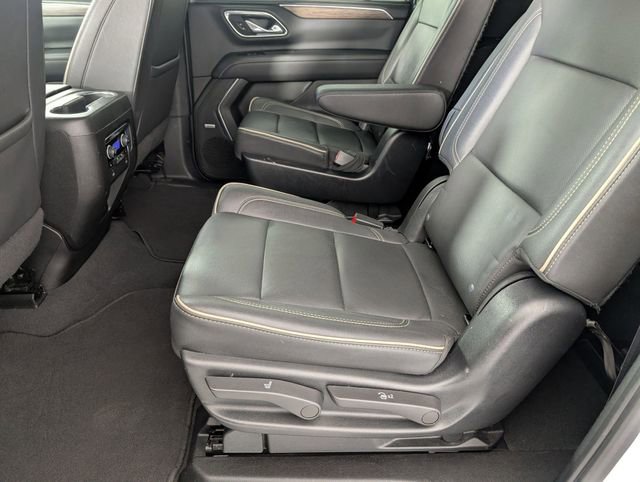 Used 2023 Chevrolet Suburban Premier image 27