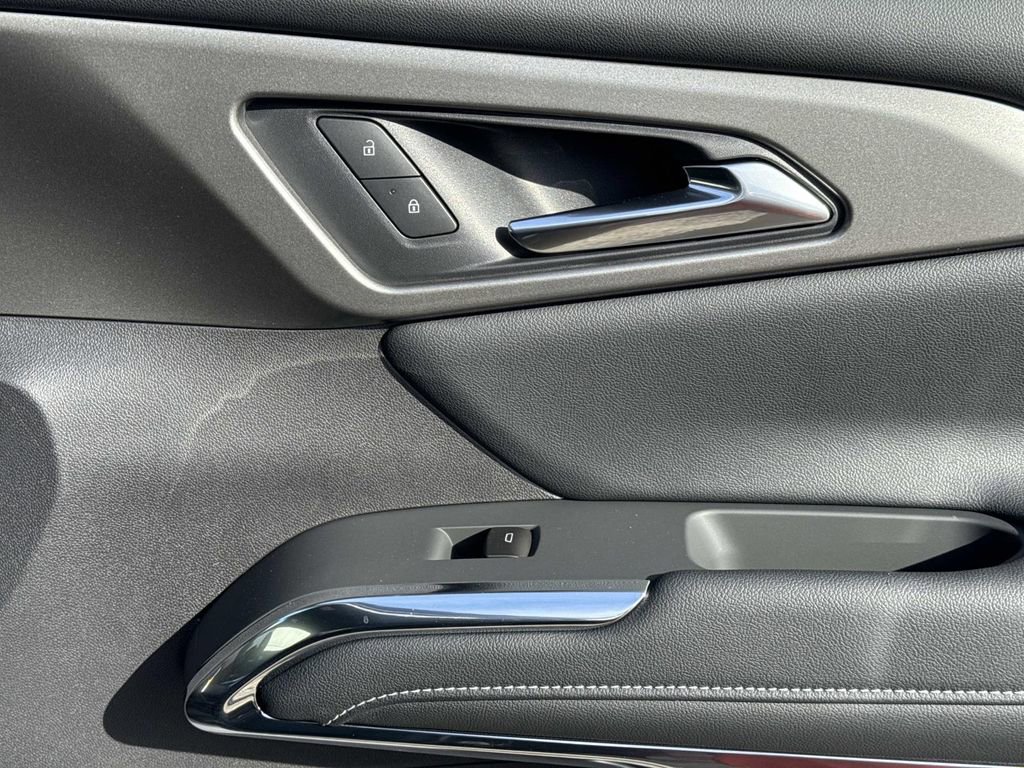 New 2026 Chevrolet Traverse LT w/ Driver Confidence Package image 16