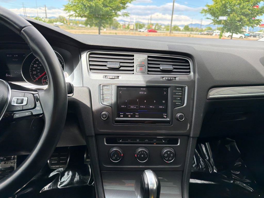 Used 2017 Volkswagen Golf Alltrack SE AWD/4WD image 18
