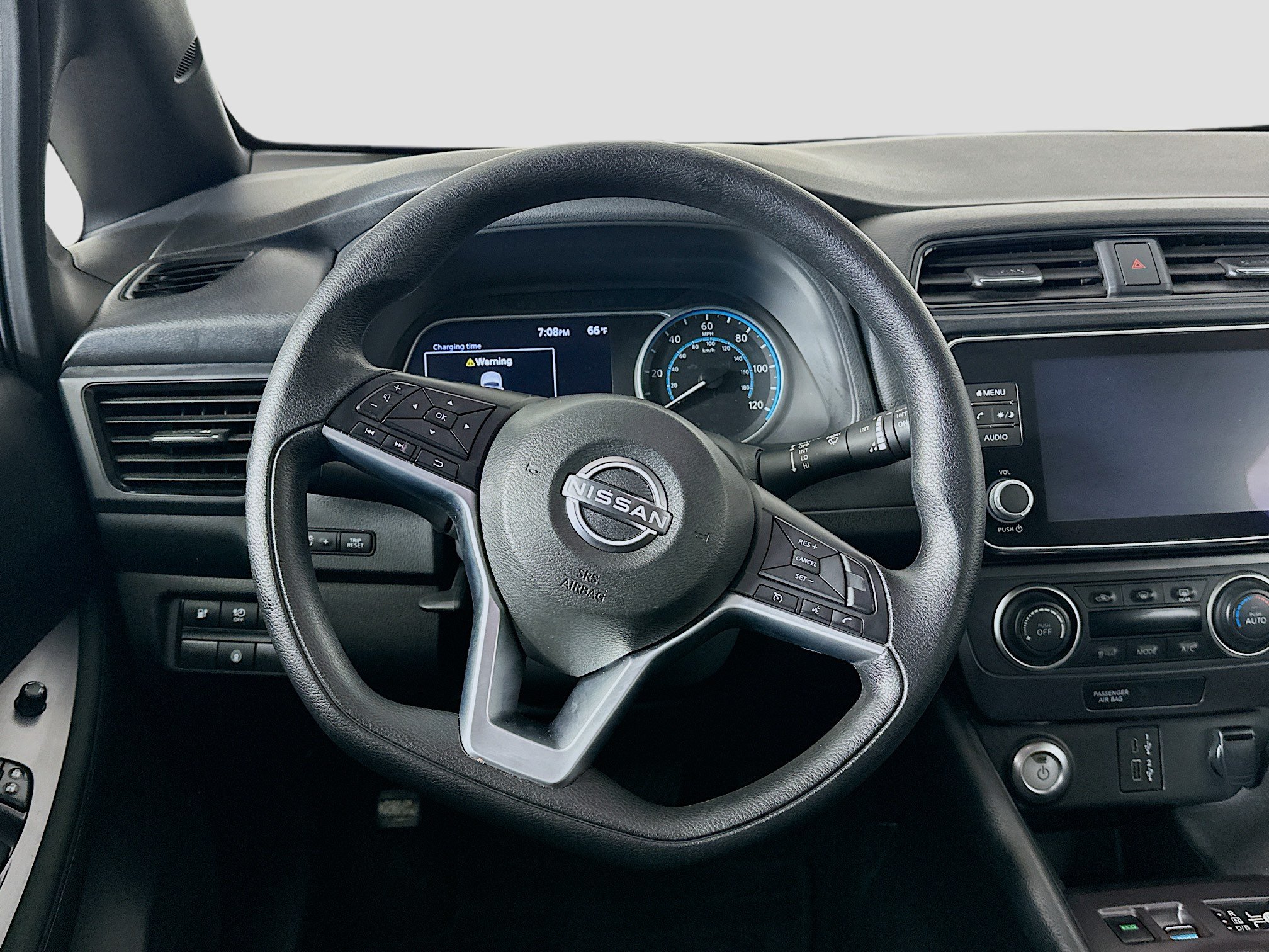 Used 2025 Nissan Leaf S FWD image 18