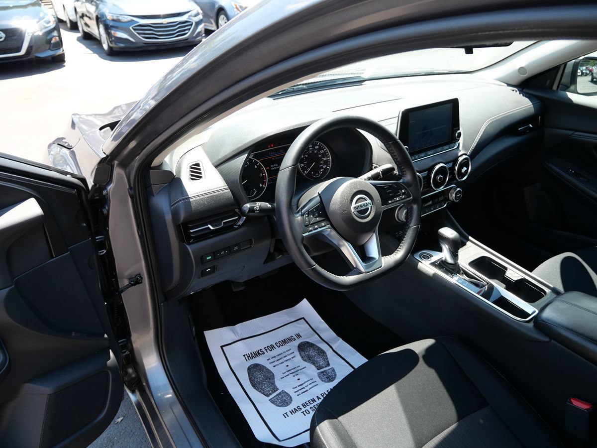 Used 2020 Nissan Sentra SV FWD image 9