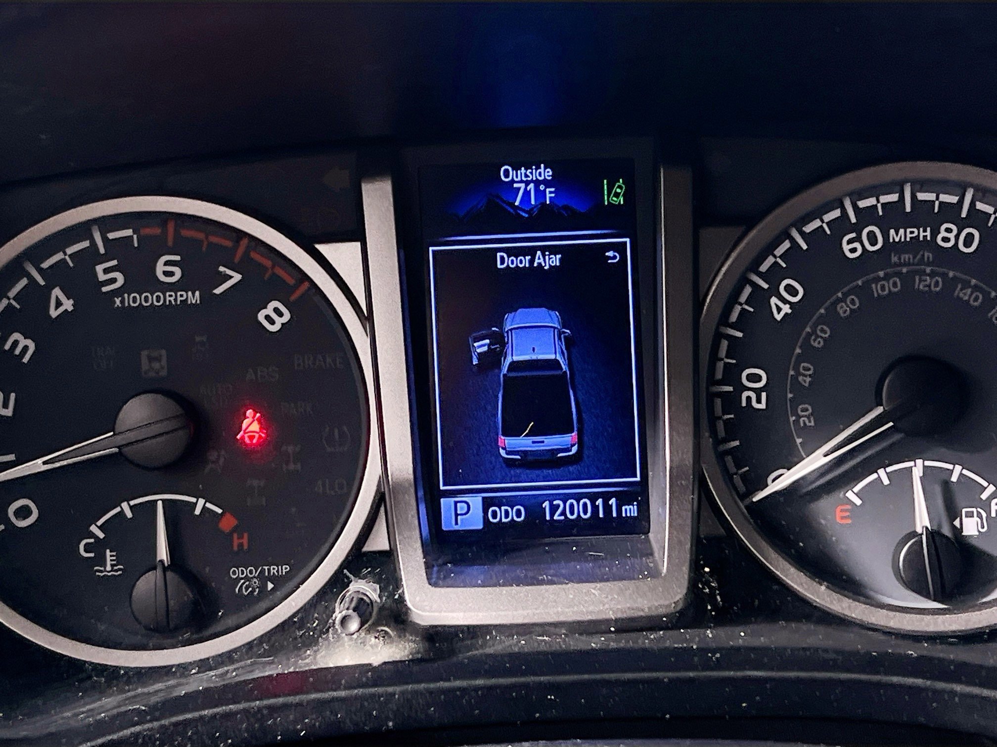 Used 2020 Toyota Tacoma SR5 RWD image 23