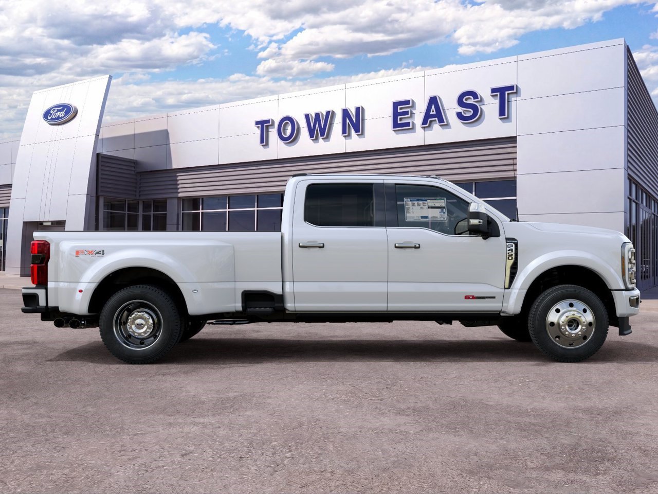New 2027 Ford F450 Platinum w/ Platinum Plus Package AWD/4WD image 6