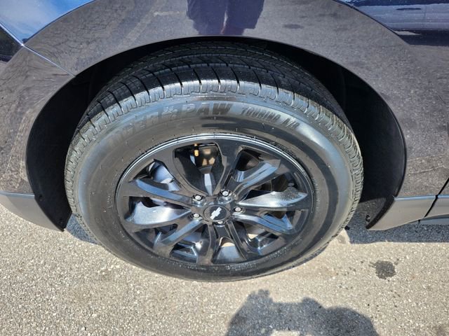 Used 2021 Chevrolet Equinox LS w/ LS Convenience Package FWD image 4