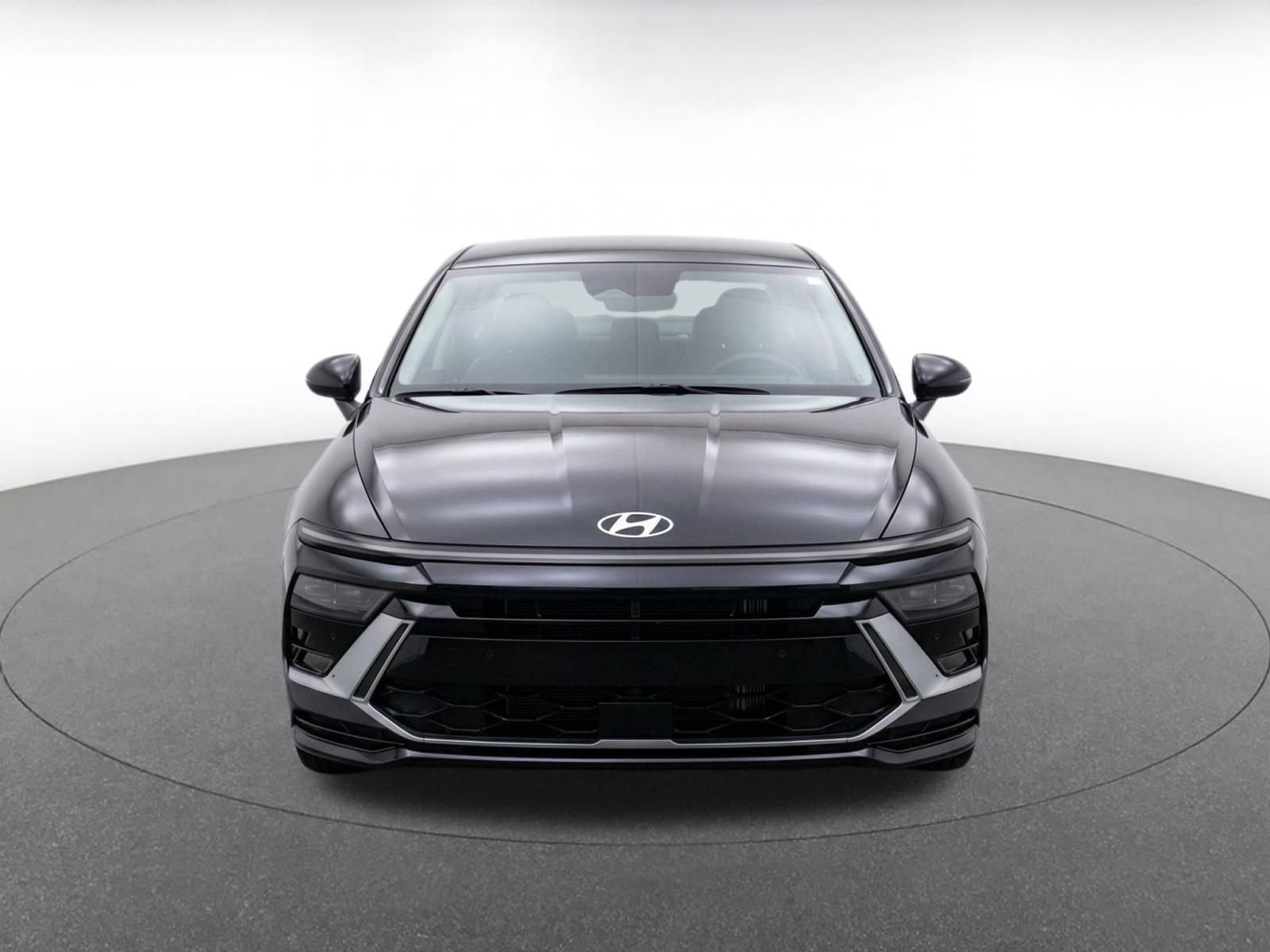 Used 2025 Hyundai Sonata SEL FWD image 2