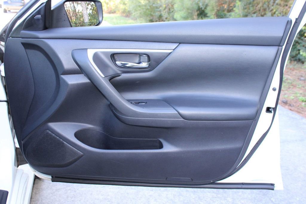 Used 2018 Nissan Altima 2.5 SV image 29