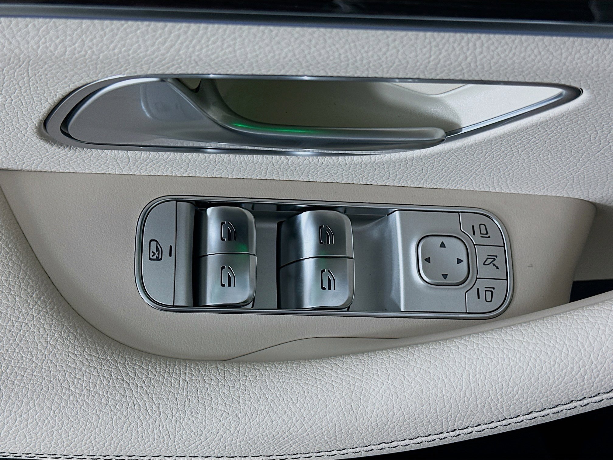 Certified 2026 Mercedes-Benz GLS 450 4MATIC image 23