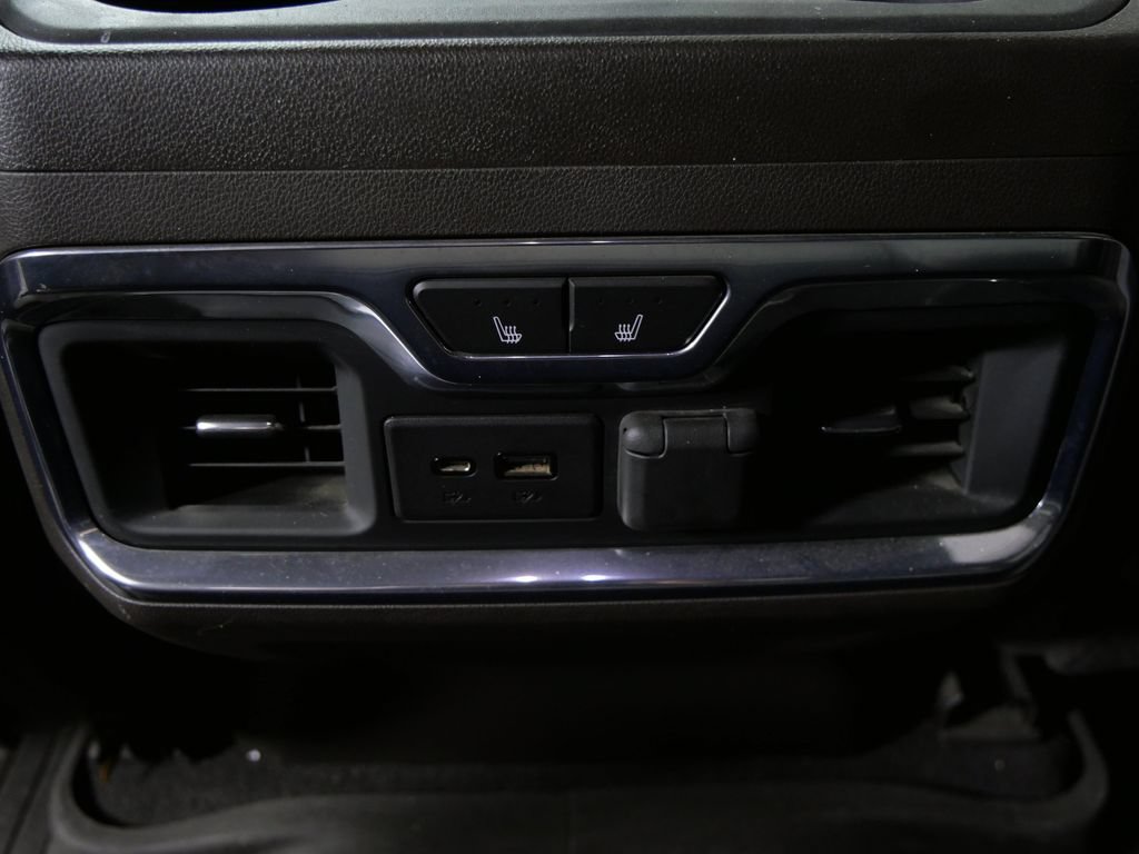 Used 2021 Chevrolet Silverado 1500 LTZ AWD/4WD image 19
