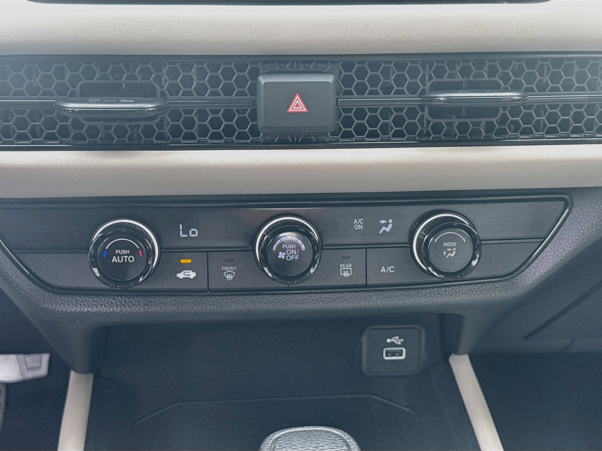 Used 2025 Honda HR-V LX image 12