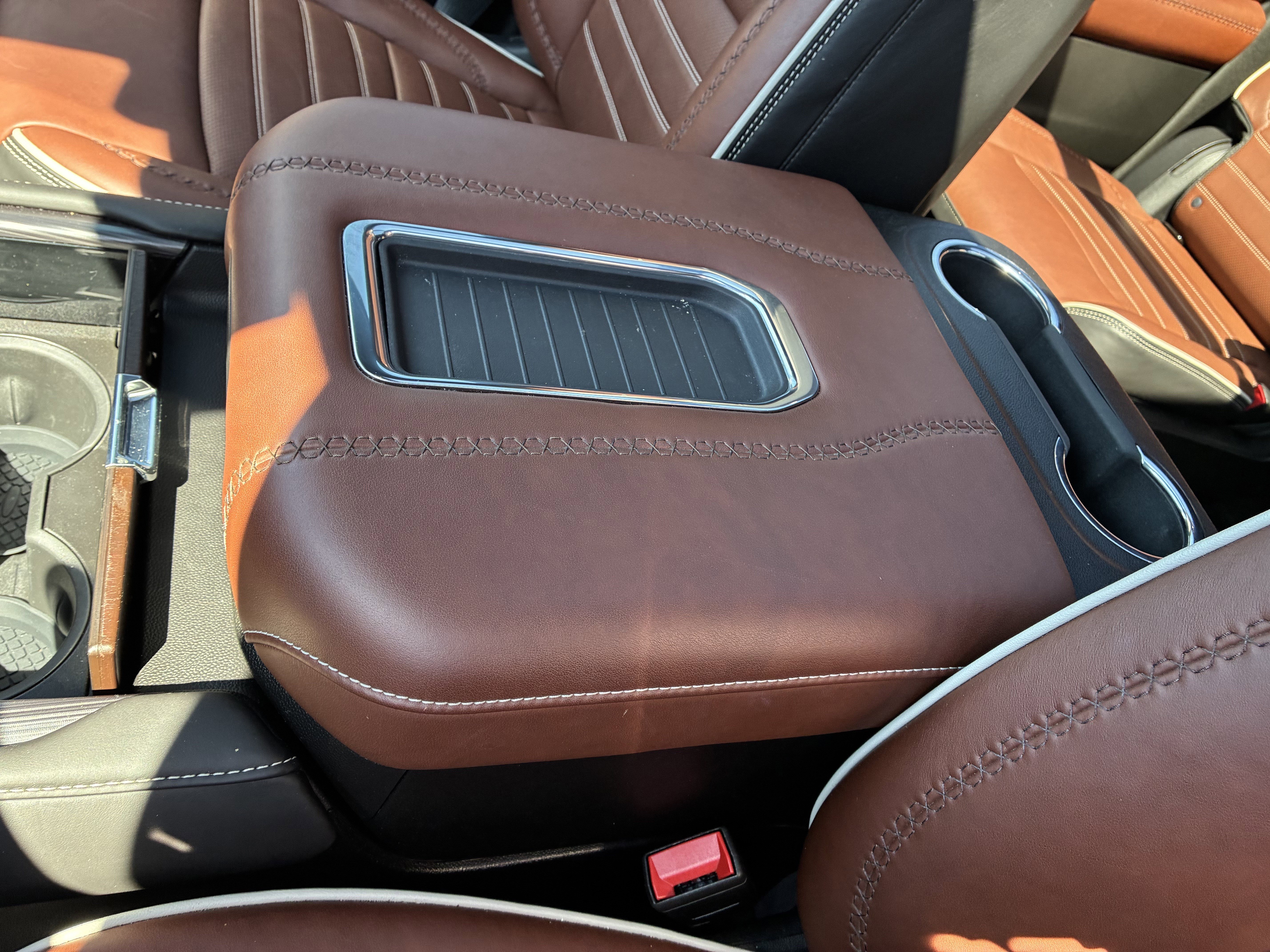 Used 2023 GMC Yukon XL Denali Ultimate image 38