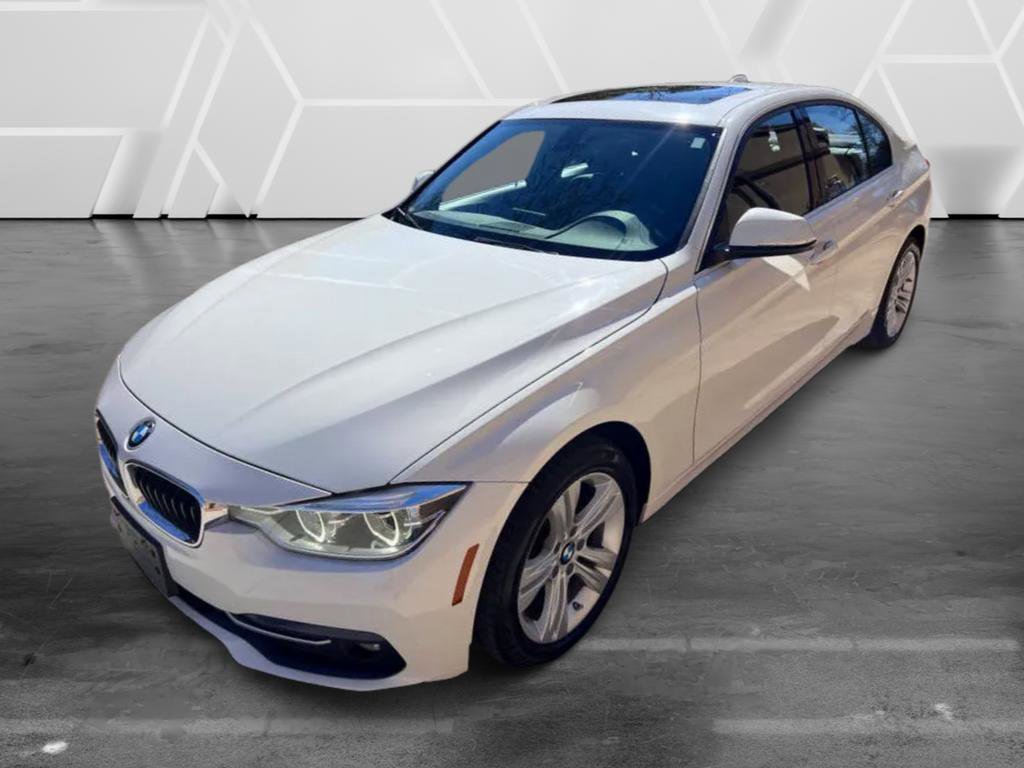 Used 2018 BMW 330i Sedan RWD image 2