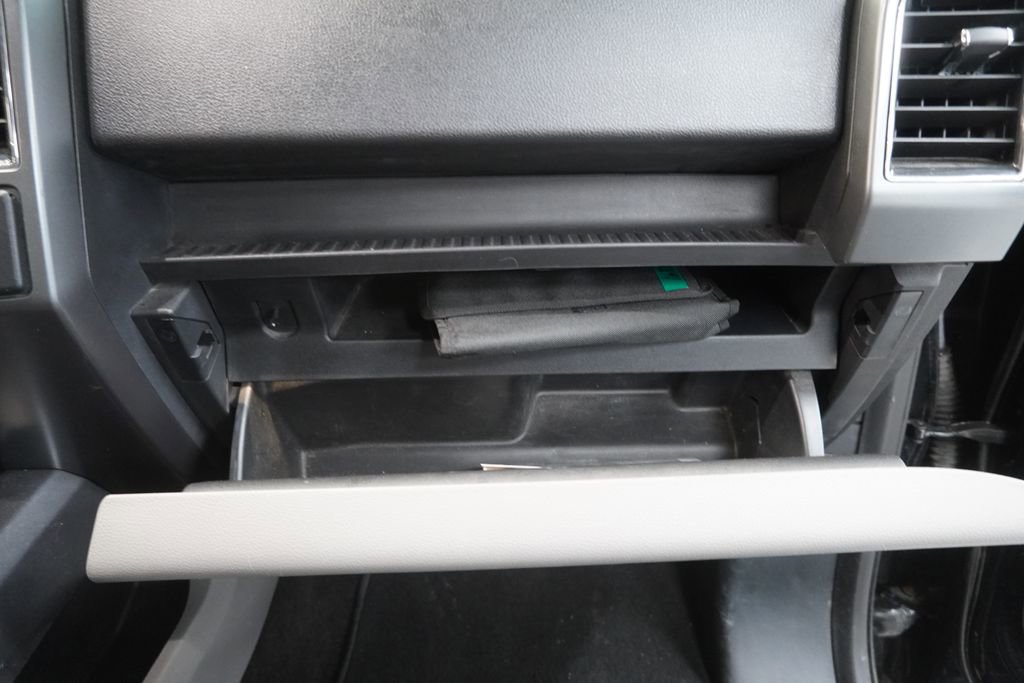 Used 2018 Ford F150 XLT w/ Trailer Tow Package image 35