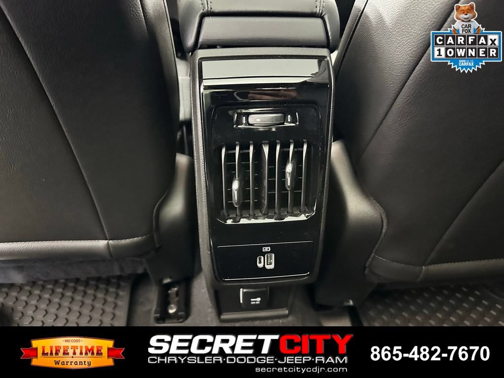 Used 2025 Jeep Compass Latitude w/ Sun & Sound Group AWD/4WD image 25