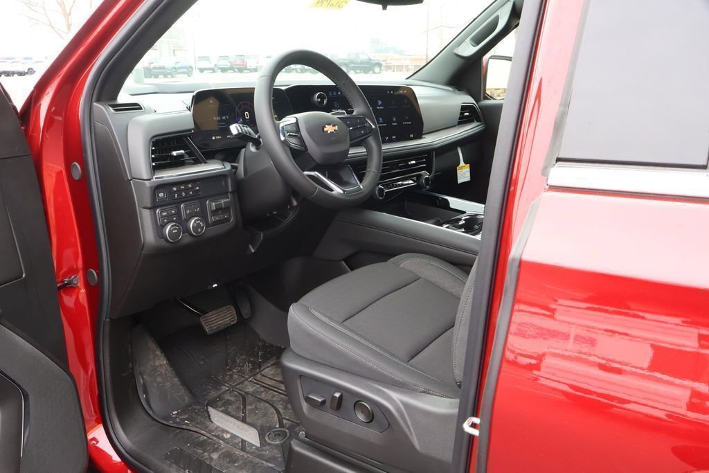 New 2026 Chevrolet Suburban LS AWD/4WD image 14