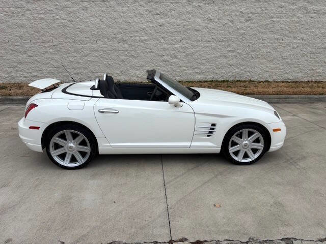 Used 2005 Chrysler Crossfire Limited image 24