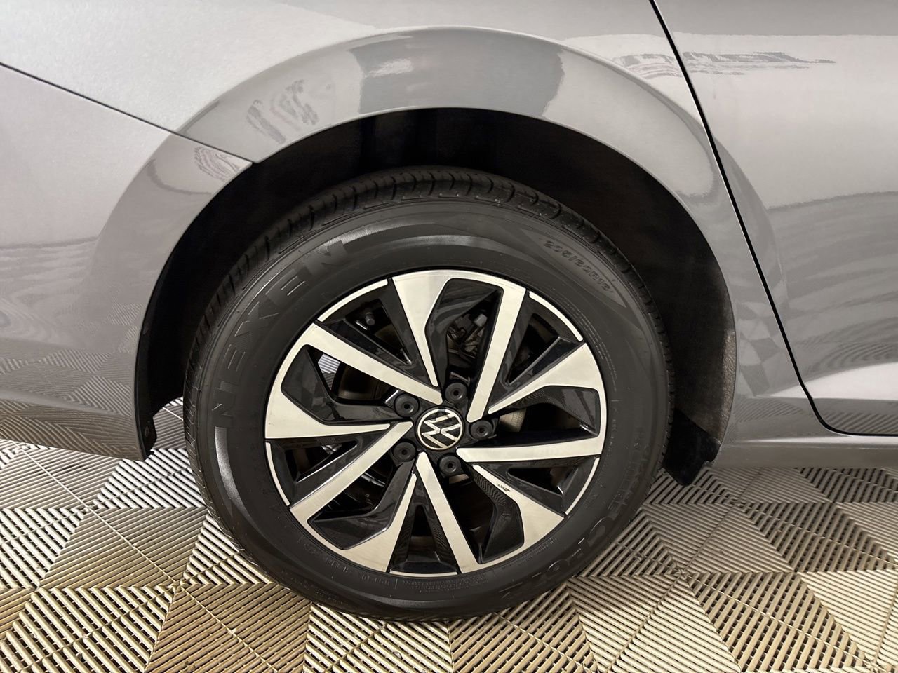 Used 2024 Volkswagen Jetta S image 31