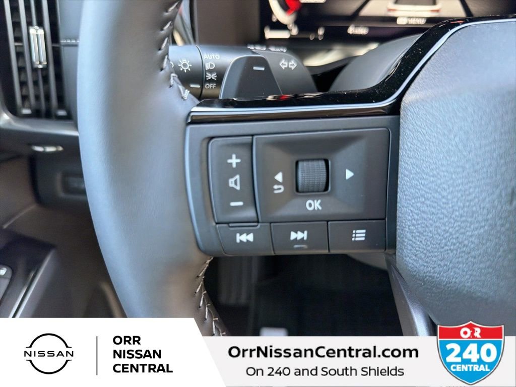 New 2026 Nissan Pathfinder SL image 24