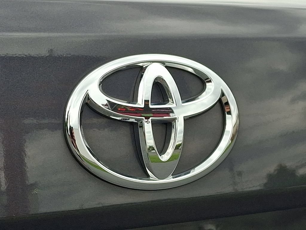 Used 2017 Toyota Yaris iA FWD image 34