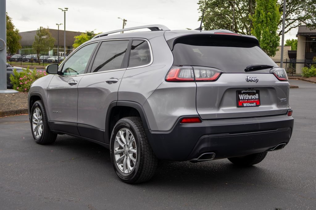Used 2019 Jeep Cherokee Latitude w/ Cold Weather Group FWD image 9