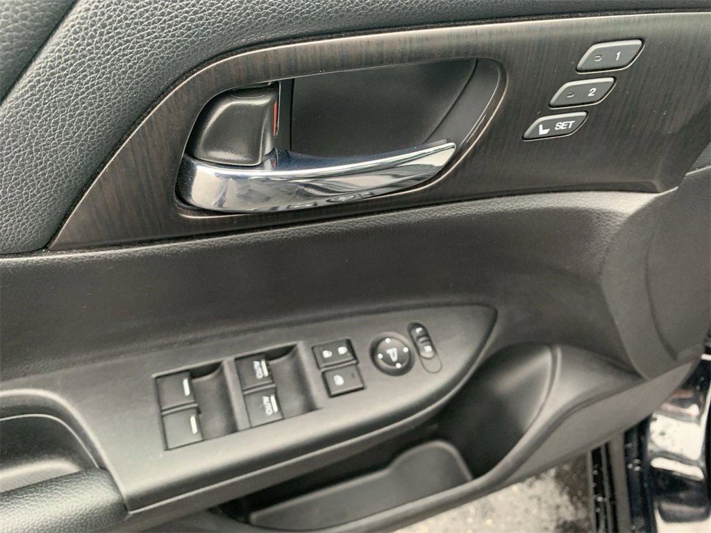 Used 2015 Honda Accord EX-L image 13