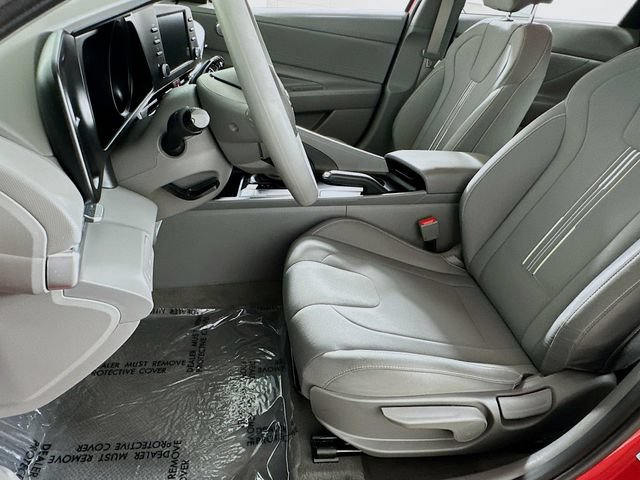 Used 2023 Hyundai Elantra SEL FWD image 9
