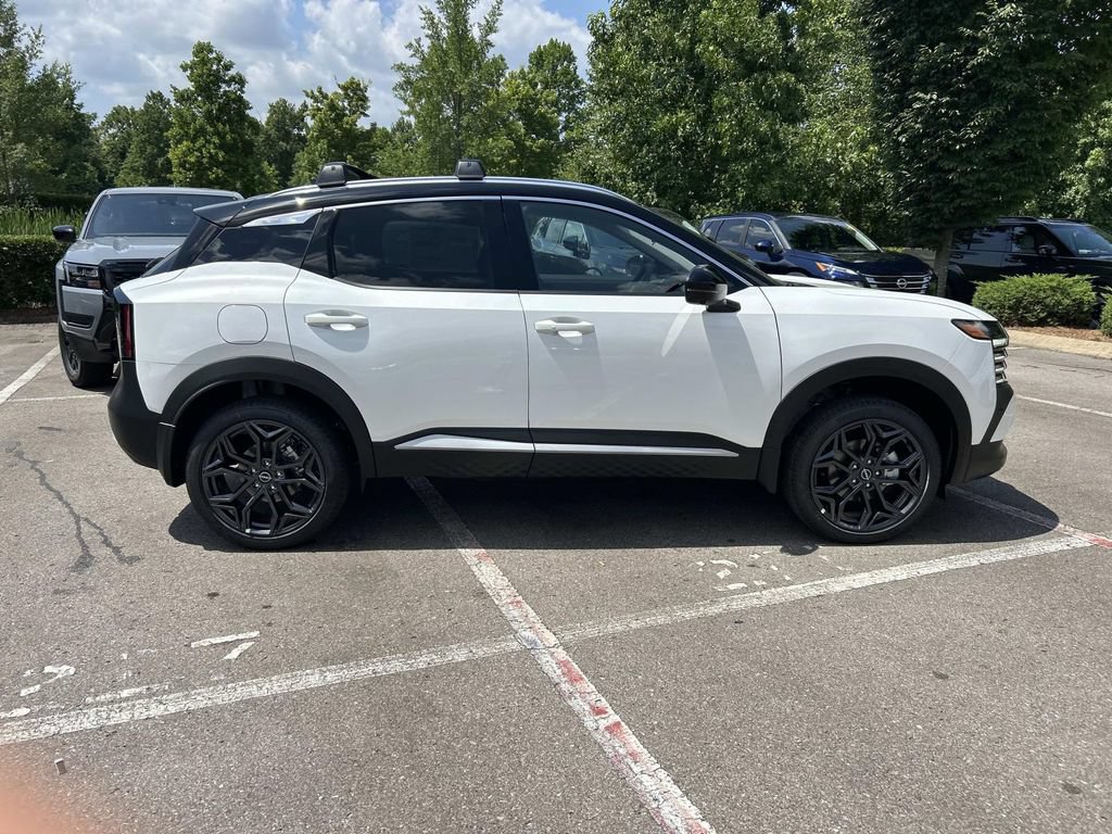 New 2026 Nissan Kicks SR w/ Cold Weather Package AWD/4WD image 8