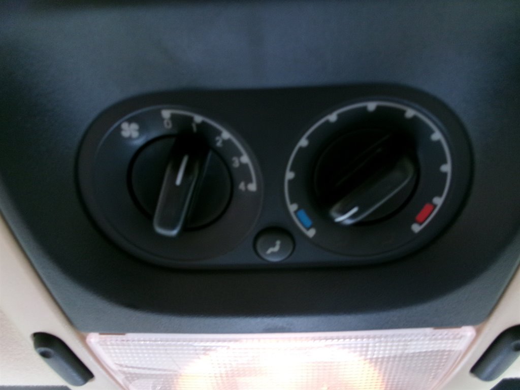 Used 2010 Mercury Mountaineer AWD image 39