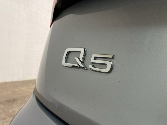 Used 2023 Audi Q5 2.0T Premium w/ Convenience Package image 98