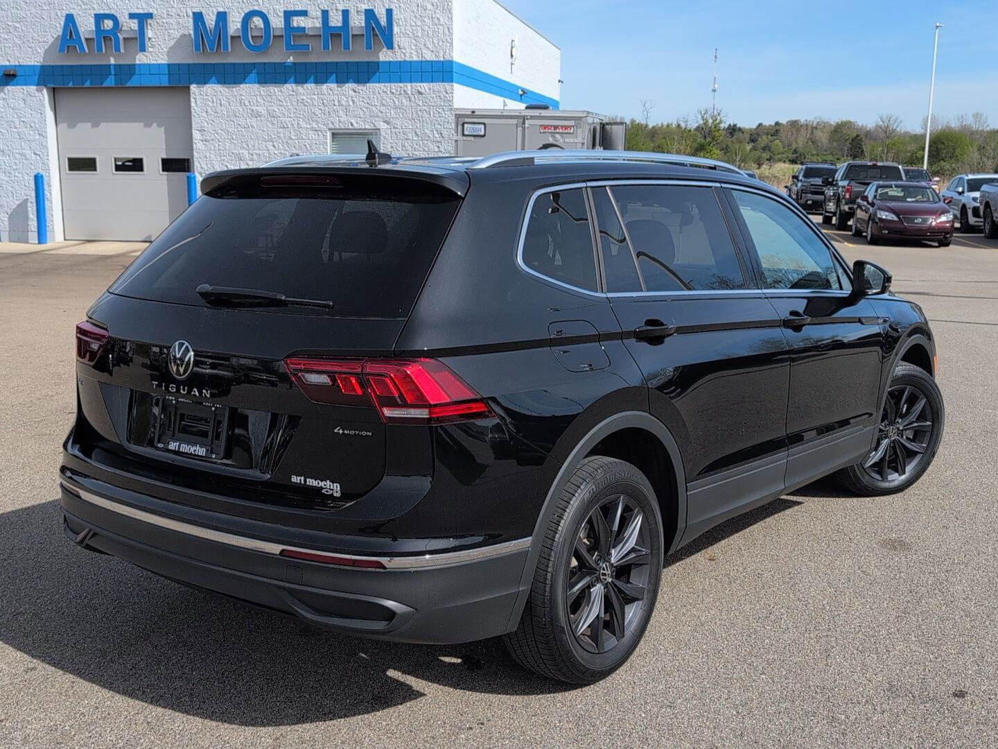 Used 2022 Volkswagen Tiguan SE AWD/4WD image 7