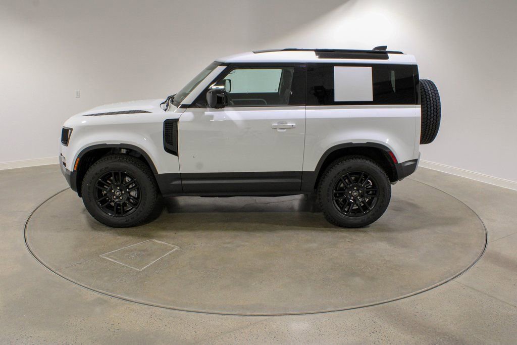 Used 2025 Land Rover Defender 90 S AWD/4WD image 2