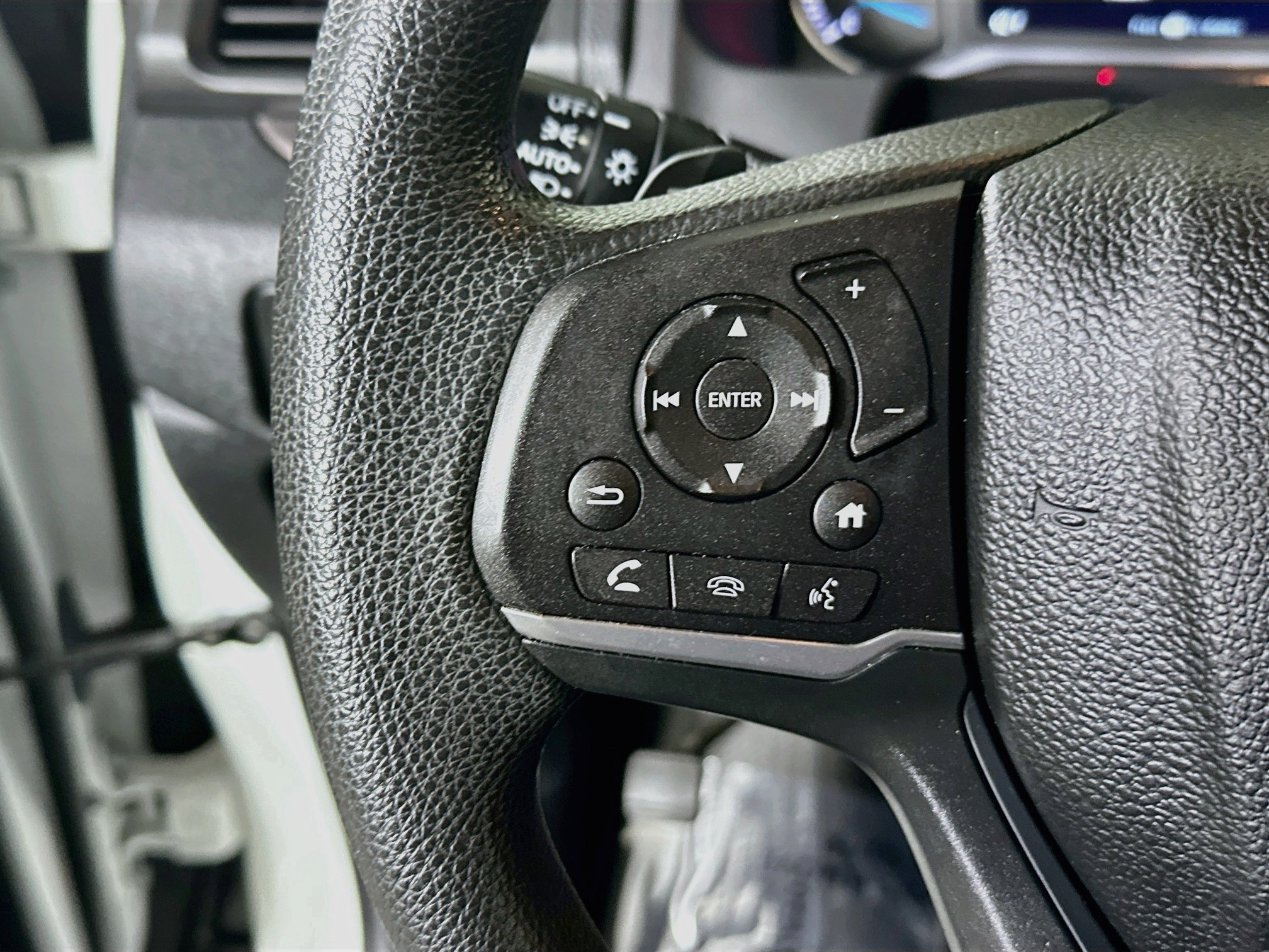 Used 2021 Honda Pilot EX image 16