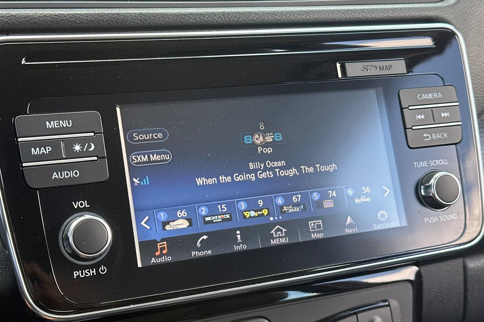 Used 2018 Nissan Leaf SL w/ SL Technology Package FWD image 27