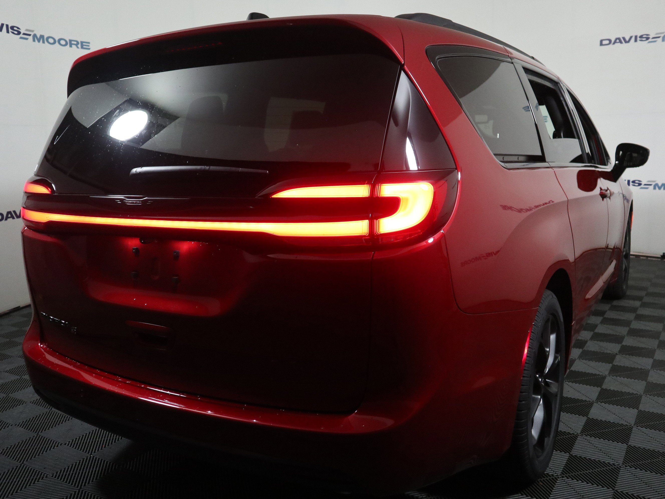 New 2026 Chrysler Pacifica Select image 6