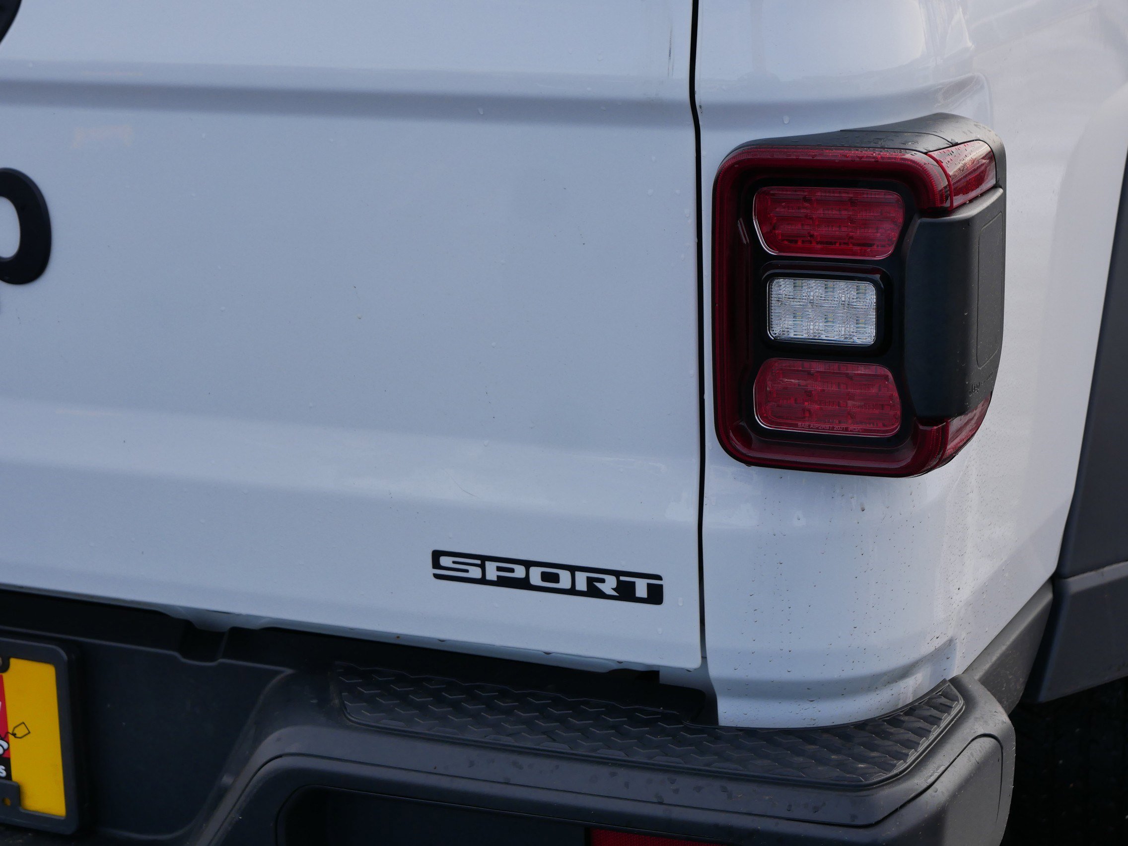 Used 2020 Jeep Gladiator Sport w/ Quick Order Package 24S image 17