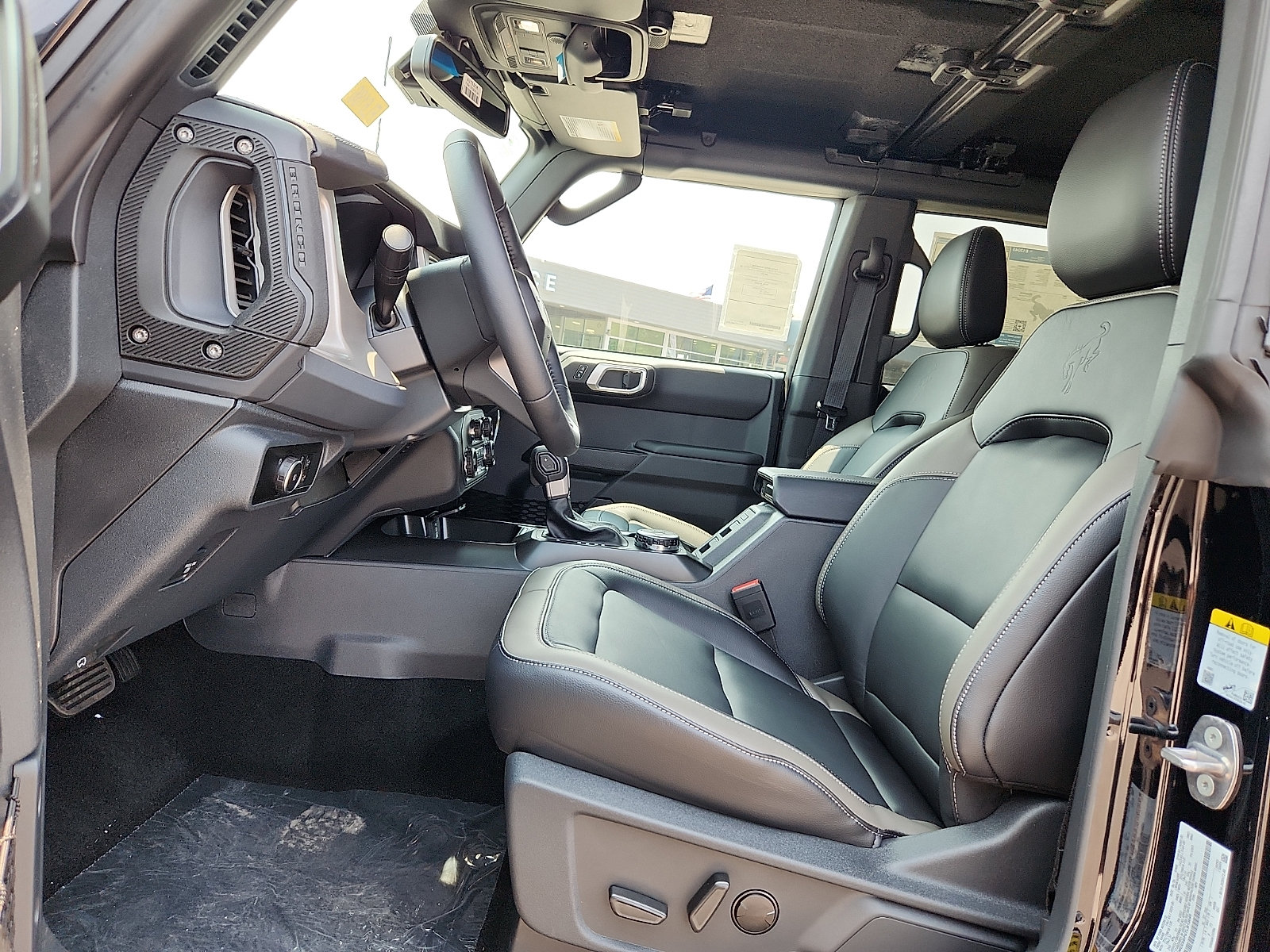 New 2026 Ford Bronco Outer Banks AWD/4WD image 9