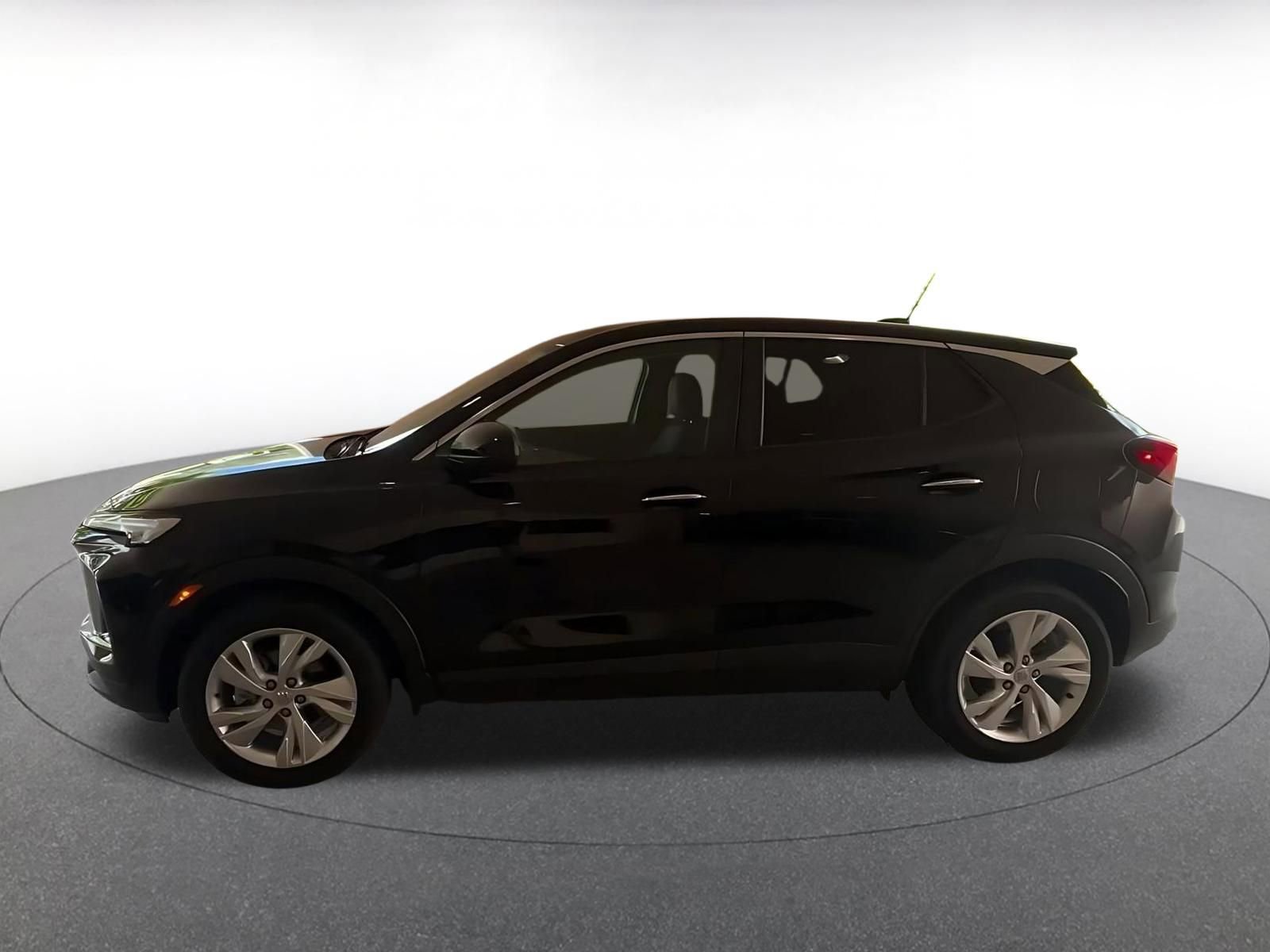 Used 2025 Buick Encore GX Preferred FWD image 9