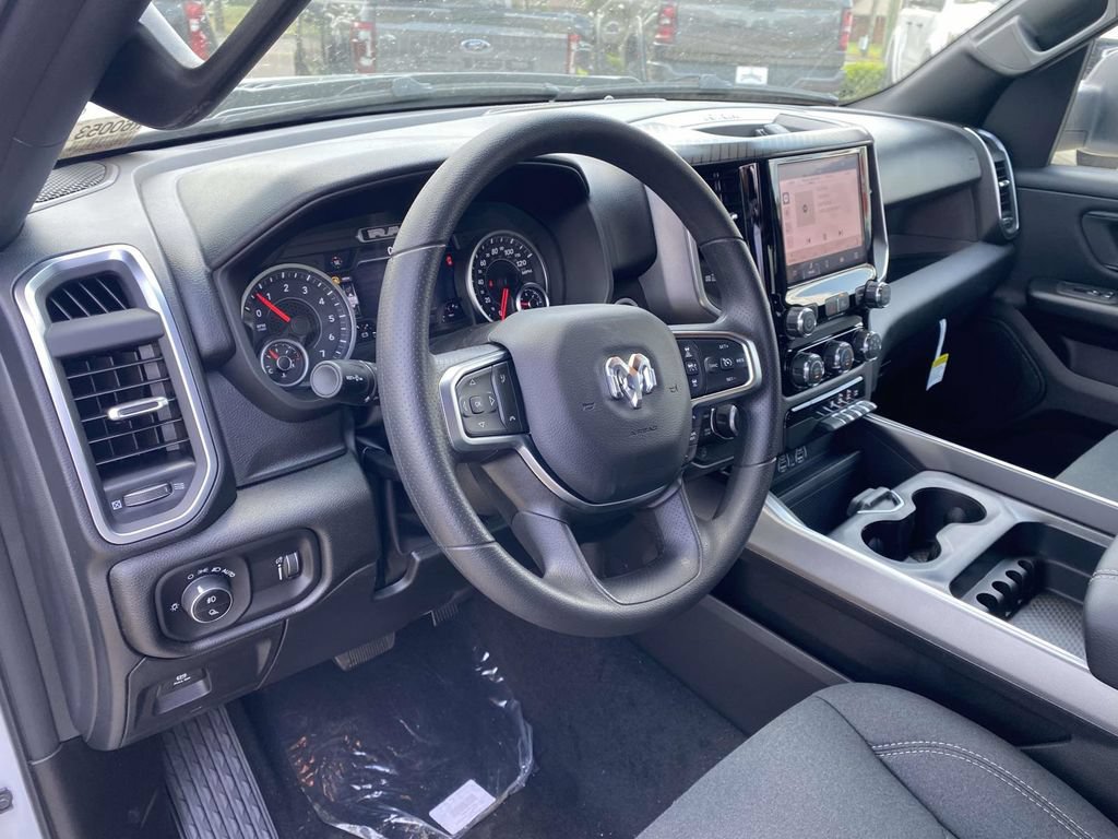 New 2026 RAM 1500 Express AWD/4WD image 45