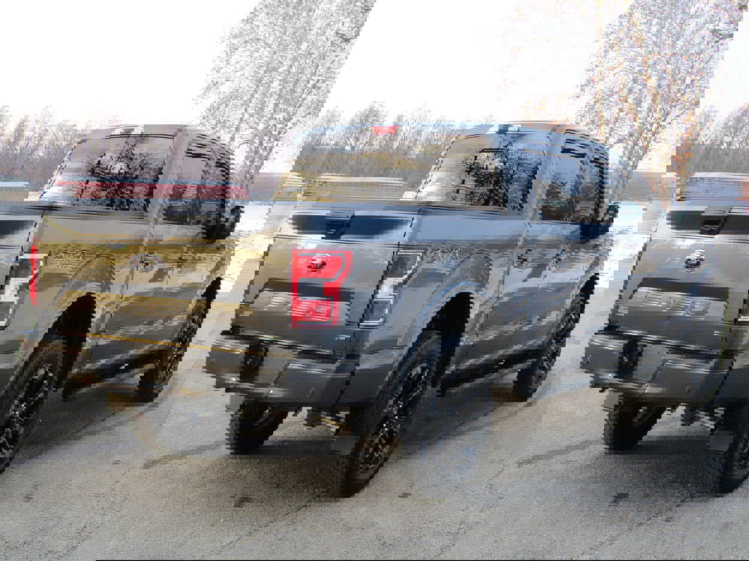 Used 2020 Ford F150 XLT w/ Equipment Group 302A Luxury image 4