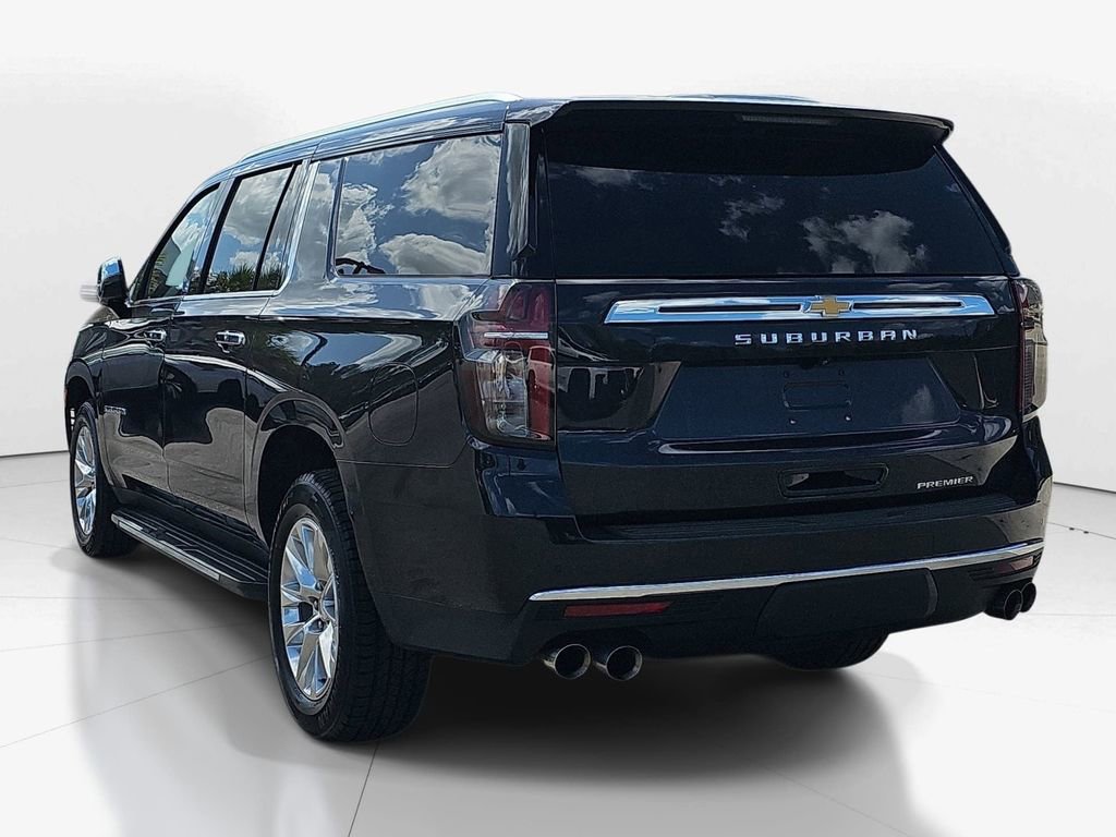 Used 2023 Chevrolet Suburban Premier image 7