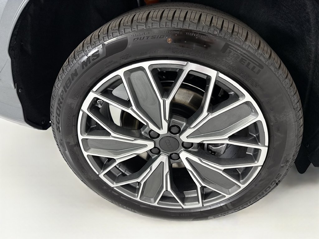 Used 2026 Audi Q5 Premium Plus AWD/4WD image 33
