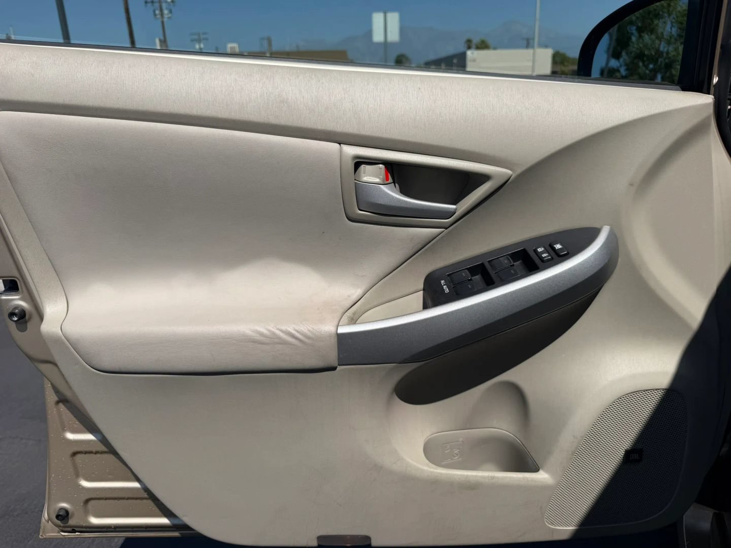 Used 2010 Toyota Prius Five FWD image 9