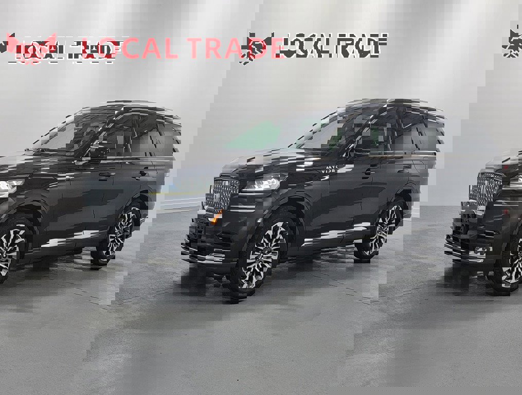 Used 2020 Lincoln Aviator Reserve w/ Elements Package Plus image 4