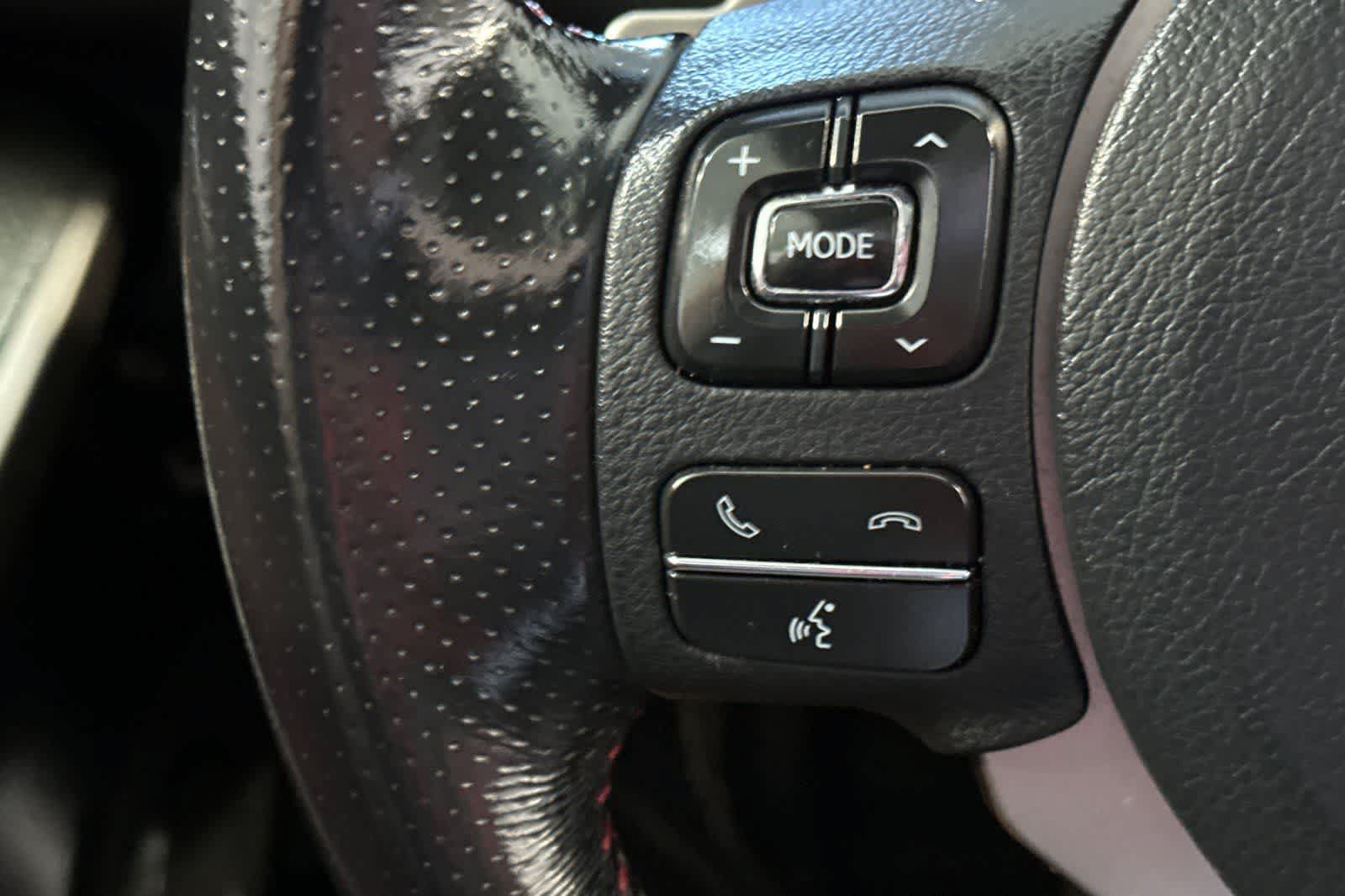 Used 2017 Lexus IS 350 F Sport w/ F Sport Package RWD image 31